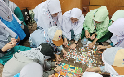 malay1 Team Work Building bersama murid Malaysia